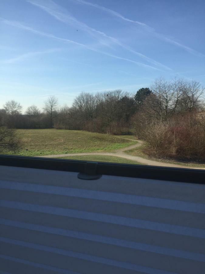 Apartment Mit Parkblick Tönisvorst Eksteriør bilde